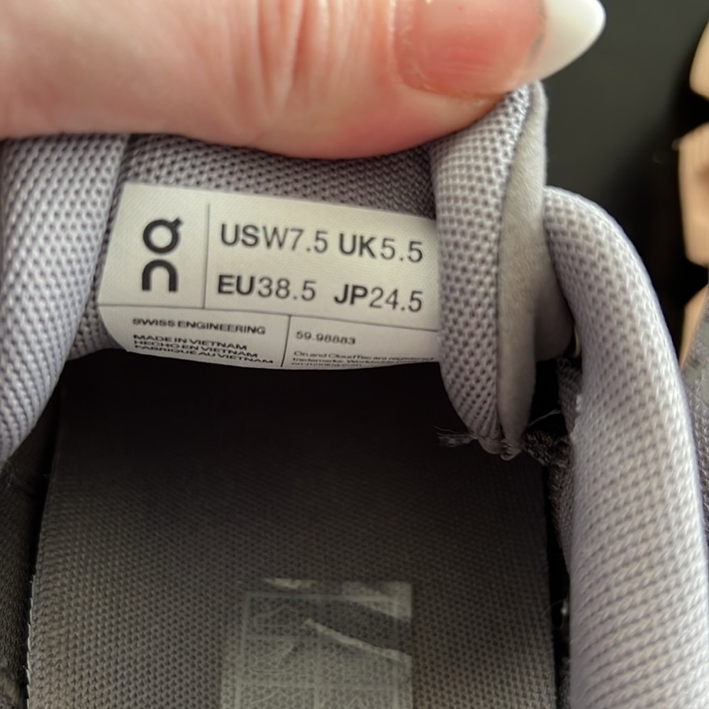 Barely worn OC gray and pink 7.5 women’s shoes. - Picture 5 of 6